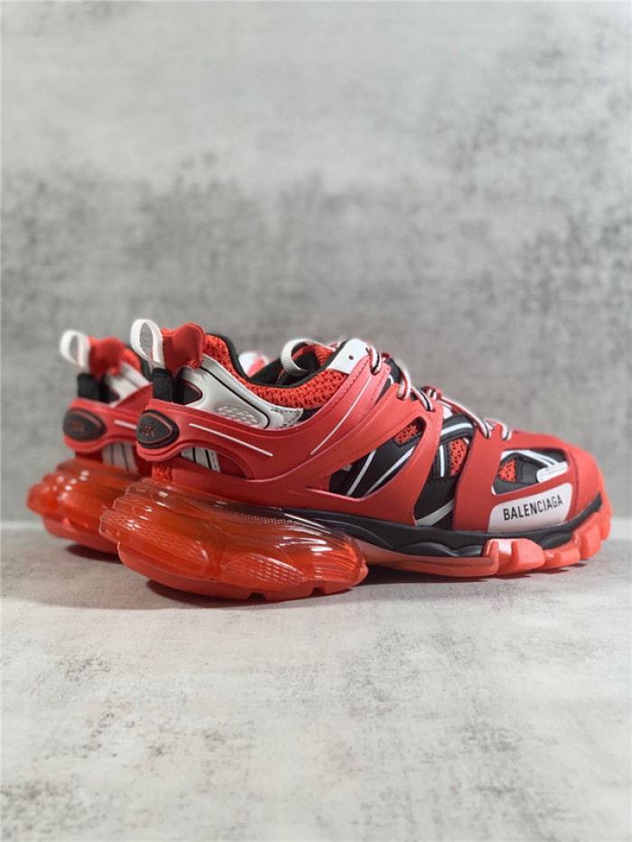 BALEN TRACK TRAINER RED 647742 W3BZ1 6591
