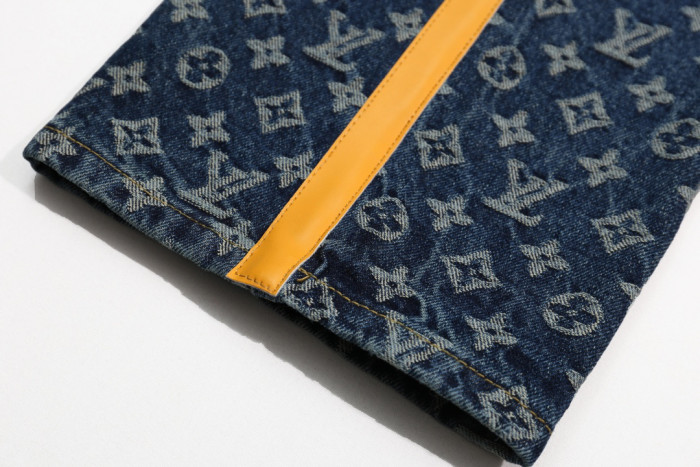 L1VV Jeans